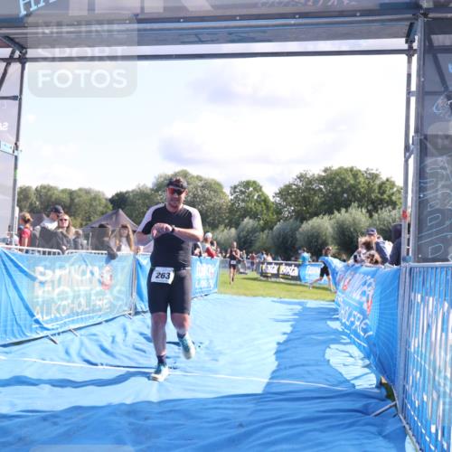 25.08.2024 - Elbe Triathlon Hamburg H.Heesch http://msf.ph/oto/6857845 25.08.2024 10:55:07 Ziel 180, 263 meine-sportfotos.de