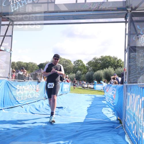 25.08.2024 - Elbe Triathlon Hamburg H.Heesch http://msf.ph/oto/6857854 25.08.2024 10:55:07 Ziel 180, 263 meine-sportfotos.de