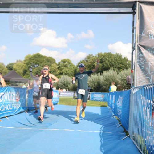25.08.2024 - Elbe Triathlon Hamburg H.Heesch http://msf.ph/oto/6857887 25.08.2024 16:19:41 Ziel  meine-sportfotos.de
