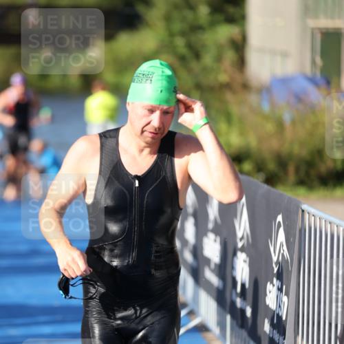 25.08.2024 - Elbe Triathlon Hamburg H.Heesch http://msf.ph/oto/6857900 25.08.2024 09:07:26 Schwimmen 224, 234, 321, 325, 326, 1851 meine-sportfotos.de