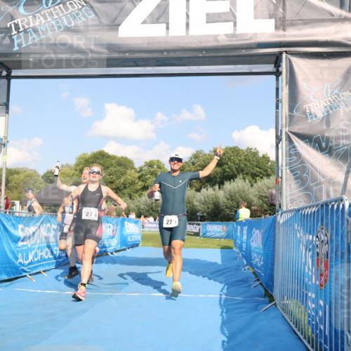25.08.2024 - Elbe Triathlon Hamburg H.Heesch http://msf.ph/oto/6857915 25.08.2024 16:19:41 Ziel  meine-sportfotos.de
