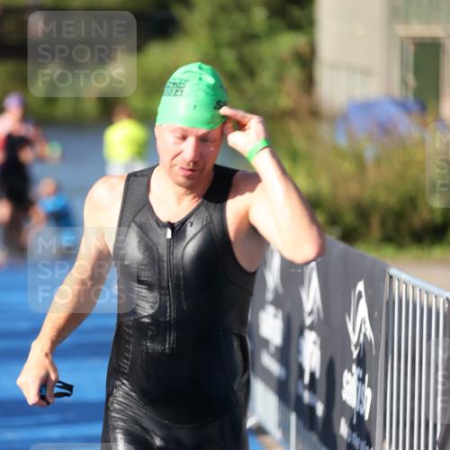 25.08.2024 - Elbe Triathlon Hamburg H.Heesch http://msf.ph/oto/6857922 25.08.2024 09:07:27 Schwimmen 224, 234, 321, 325, 326, 1851 meine-sportfotos.de