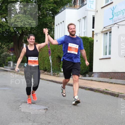 25.08.2024 - 20. Blankeneser Heldenlauf Strokosch-Dieckow http://msf.ph/oto/6857927 25.08.2024 09:49:54 Ziel 211, 212 meine-sportfotos.de