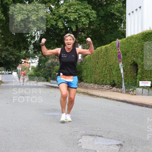 25.08.2024 - 20. Blankeneser Heldenlauf Strokosch-Dieckow http://msf.ph/oto/6857985 25.08.2024 09:50:04 Ziel 119 meine-sportfotos.de