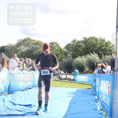 25.08.2024 - Elbe Triathlon Hamburg H.Heesch http://msf.ph/oto/6858004 25.08.2024 10:55:16 Ziel 180, 202 meine-sportfotos.de