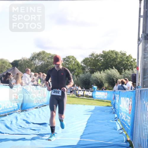 25.08.2024 - Elbe Triathlon Hamburg H.Heesch http://msf.ph/oto/6858017 25.08.2024 10:55:16 Ziel 180, 202 meine-sportfotos.de