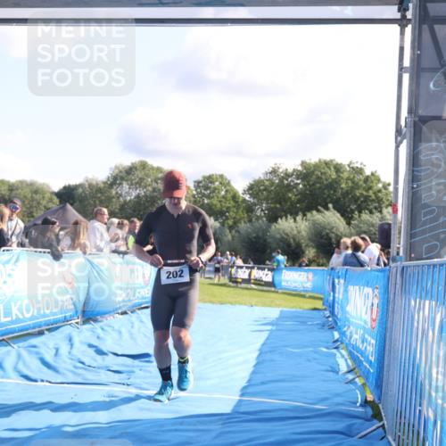 25.08.2024 - Elbe Triathlon Hamburg H.Heesch http://msf.ph/oto/6858028 25.08.2024 10:55:16 Ziel 180, 202 meine-sportfotos.de