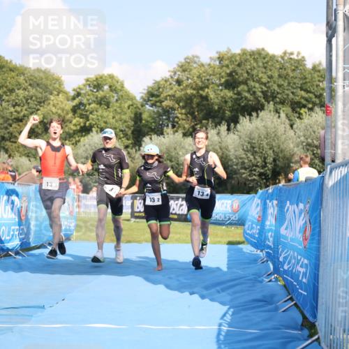 25.08.2024 - Elbe Triathlon Hamburg H.Heesch http://msf.ph/oto/6858039 25.08.2024 16:22:17 Ziel  meine-sportfotos.de
