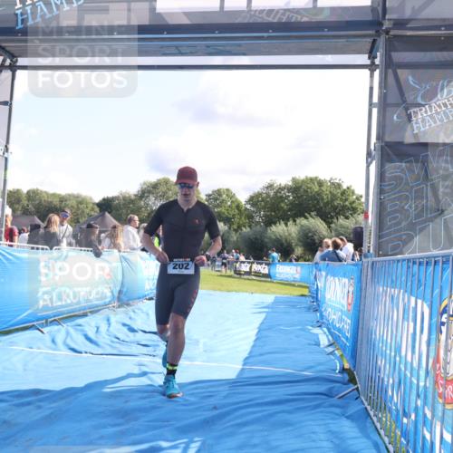 25.08.2024 - Elbe Triathlon Hamburg H.Heesch http://msf.ph/oto/6858048 25.08.2024 10:55:16 Ziel 180, 202 meine-sportfotos.de
