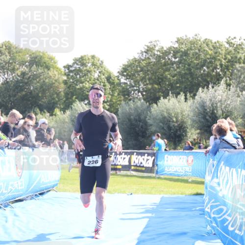 25.08.2024 - Elbe Triathlon Hamburg H.Heesch http://msf.ph/oto/6858114 25.08.2024 10:55:54 Ziel 226 meine-sportfotos.de