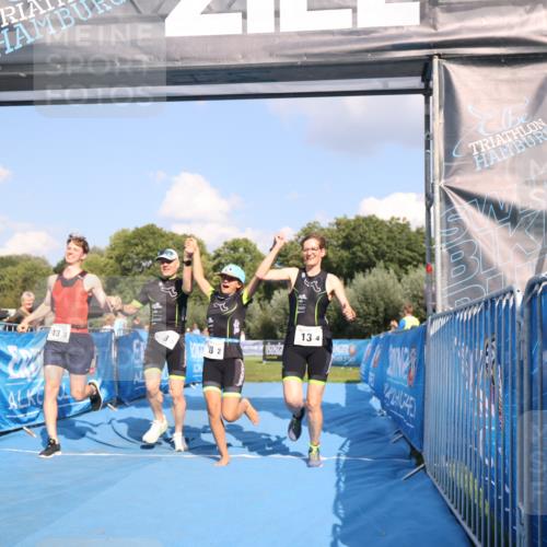 25.08.2024 - Elbe Triathlon Hamburg H.Heesch http://msf.ph/oto/6858129 25.08.2024 16:22:18 Ziel  meine-sportfotos.de