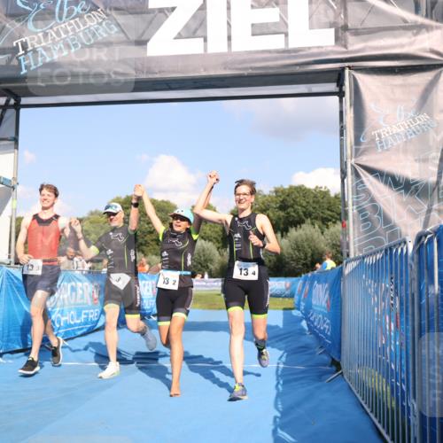 25.08.2024 - Elbe Triathlon Hamburg H.Heesch http://msf.ph/oto/6858147 25.08.2024 16:22:18 Ziel  meine-sportfotos.de
