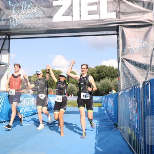 25.08.2024 - Elbe Triathlon Hamburg H.Heesch http://msf.ph/oto/6858152 25.08.2024 16:22:18 Ziel  meine-sportfotos.de