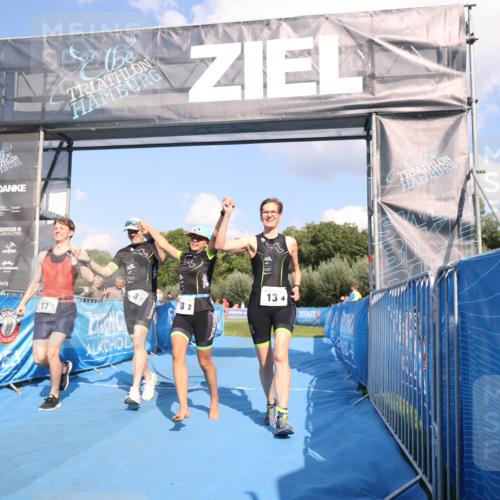 25.08.2024 - Elbe Triathlon Hamburg H.Heesch http://msf.ph/oto/6858163 25.08.2024 16:22:18 Ziel  meine-sportfotos.de