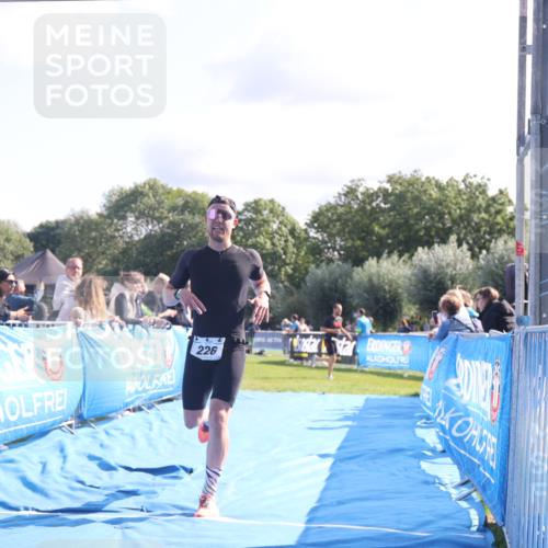 25.08.2024 - Elbe Triathlon Hamburg H.Heesch http://msf.ph/oto/6858164 25.08.2024 10:55:54 Ziel 226 meine-sportfotos.de