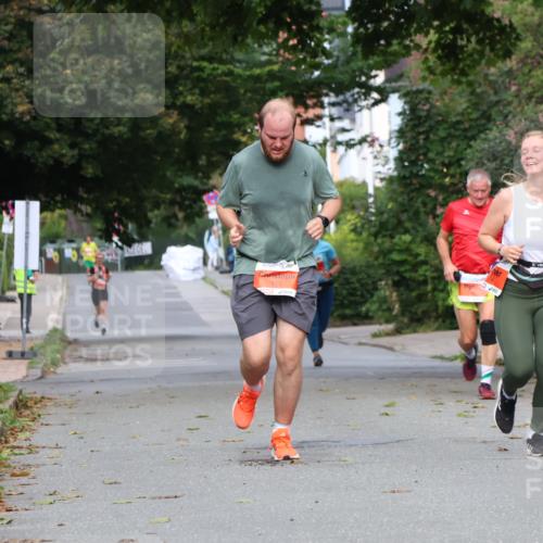 25.08.2024 - 20. Blankeneser Heldenlauf Strokosch-Dieckow http://msf.ph/oto/6858215 25.08.2024 09:51:01 Ziel 114, 123 meine-sportfotos.de