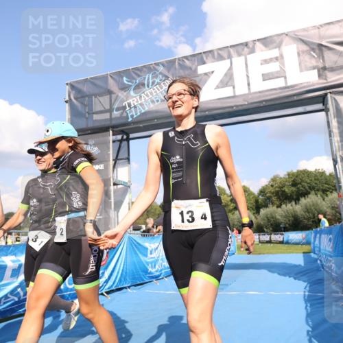 25.08.2024 - Elbe Triathlon Hamburg H.Heesch http://msf.ph/oto/6858223 25.08.2024 16:22:19 Ziel  meine-sportfotos.de