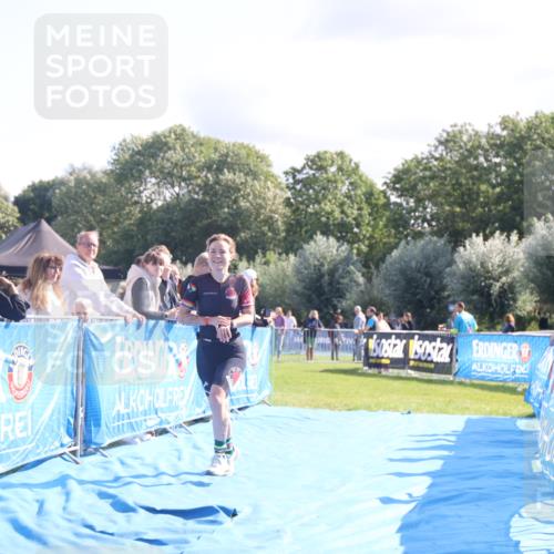 25.08.2024 - Elbe Triathlon Hamburg H.Heesch http://msf.ph/oto/6858253 25.08.2024 10:56:17 Ziel 150 meine-sportfotos.de