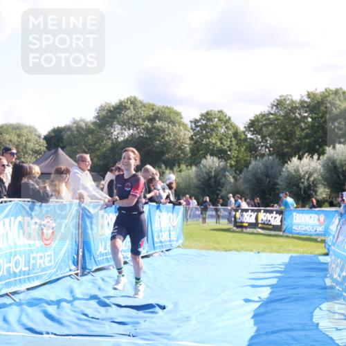 25.08.2024 - Elbe Triathlon Hamburg H.Heesch http://msf.ph/oto/6858276 25.08.2024 10:56:17 Ziel 150 meine-sportfotos.de