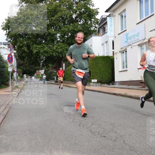 25.08.2024 - 20. Blankeneser Heldenlauf Strokosch-Dieckow http://msf.ph/oto/6858281 25.08.2024 09:51:06 Ziel 102, 114, 123, 241 meine-sportfotos.de