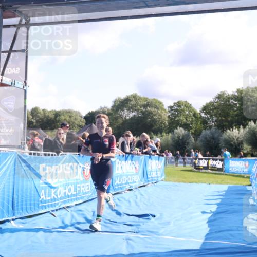 25.08.2024 - Elbe Triathlon Hamburg H.Heesch http://msf.ph/oto/6858309 25.08.2024 10:56:17 Ziel 150 meine-sportfotos.de
