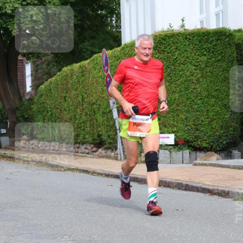 25.08.2024 - 20. Blankeneser Heldenlauf Strokosch-Dieckow http://msf.ph/oto/6858319 25.08.2024 09:51:09 Ziel 102, 114, 123, 241 meine-sportfotos.de