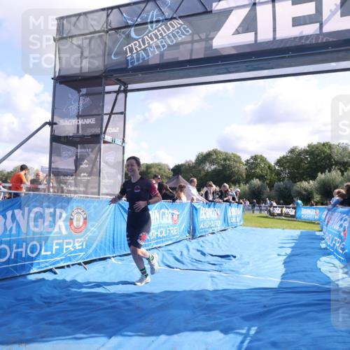 25.08.2024 - Elbe Triathlon Hamburg H.Heesch http://msf.ph/oto/6858348 25.08.2024 10:56:18 Ziel 150 meine-sportfotos.de
