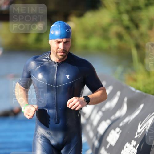 25.08.2024 - Elbe Triathlon Hamburg H.Heesch http://msf.ph/oto/6858379 25.08.2024 09:08:11 Schwimmen 268, 269, 279, 300, 359 meine-sportfotos.de
