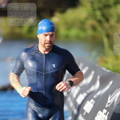 25.08.2024 - Elbe Triathlon Hamburg H.Heesch http://msf.ph/oto/6858383 25.08.2024 09:08:11 Schwimmen 268, 269, 279, 300, 359 meine-sportfotos.de