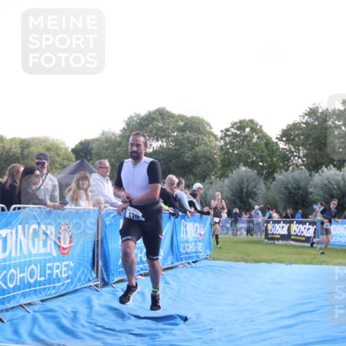 25.08.2024 - Elbe Triathlon Hamburg H.Heesch http://msf.ph/oto/6858453 25.08.2024 10:56:35 Ziel 170 meine-sportfotos.de