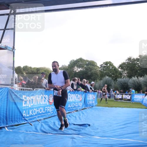 25.08.2024 - Elbe Triathlon Hamburg H.Heesch http://msf.ph/oto/6858478 25.08.2024 10:56:35 Ziel 170 meine-sportfotos.de