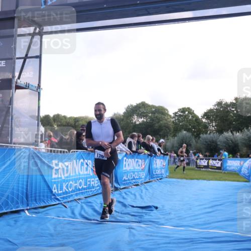 25.08.2024 - Elbe Triathlon Hamburg H.Heesch http://msf.ph/oto/6858481 25.08.2024 10:56:35 Ziel 170 meine-sportfotos.de