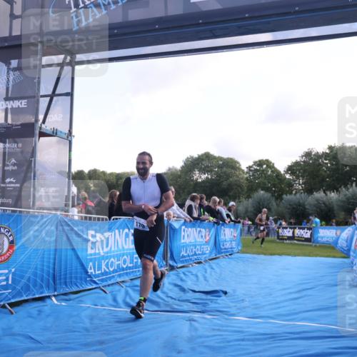 25.08.2024 - Elbe Triathlon Hamburg H.Heesch http://msf.ph/oto/6858485 25.08.2024 10:56:35 Ziel 170 meine-sportfotos.de