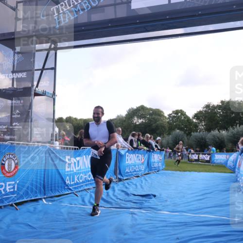 25.08.2024 - Elbe Triathlon Hamburg H.Heesch http://msf.ph/oto/6858489 25.08.2024 10:56:35 Ziel 170 meine-sportfotos.de