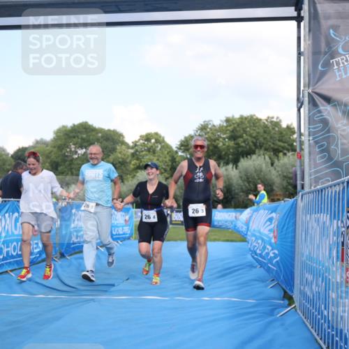 25.08.2024 - Elbe Triathlon Hamburg H.Heesch http://msf.ph/oto/6858498 25.08.2024 16:26:08 Ziel  meine-sportfotos.de
