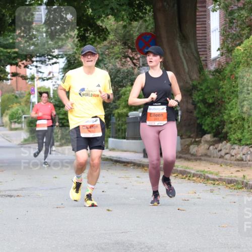 25.08.2024 - 20. Blankeneser Heldenlauf Strokosch-Dieckow http://msf.ph/oto/6858504 25.08.2024 09:52:00 Ziel 203, 260, 261, 289 meine-sportfotos.de