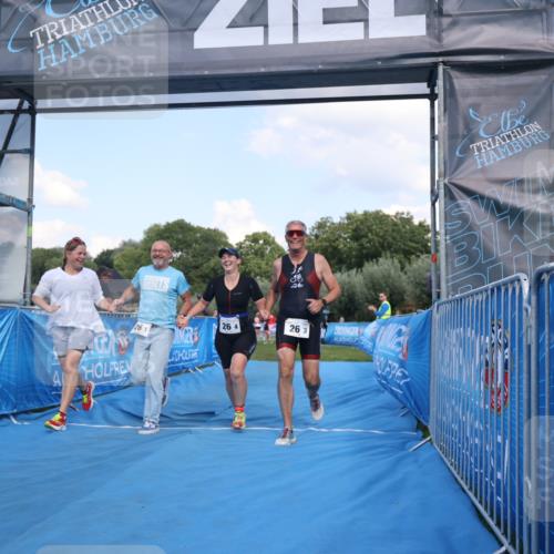 25.08.2024 - Elbe Triathlon Hamburg H.Heesch http://msf.ph/oto/6858538 25.08.2024 16:26:08 Ziel  meine-sportfotos.de