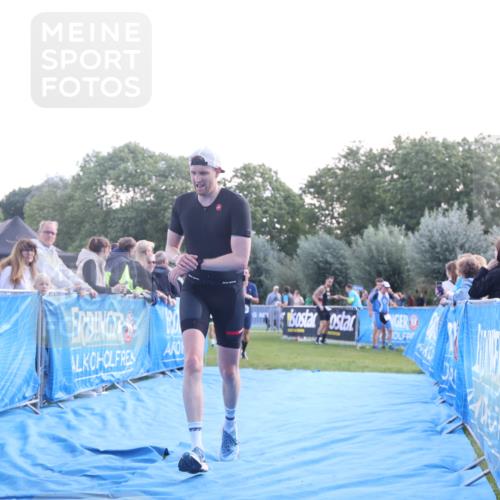 25.08.2024 - Elbe Triathlon Hamburg H.Heesch http://msf.ph/oto/6858540 25.08.2024 10:56:56 Ziel 200, 252, 278, 309 meine-sportfotos.de