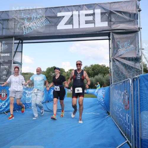 25.08.2024 - Elbe Triathlon Hamburg H.Heesch http://msf.ph/oto/6858545 25.08.2024 16:26:09 Ziel  meine-sportfotos.de
