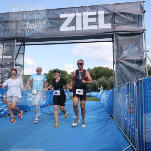 25.08.2024 - Elbe Triathlon Hamburg H.Heesch http://msf.ph/oto/6858555 25.08.2024 16:26:09 Ziel  meine-sportfotos.de