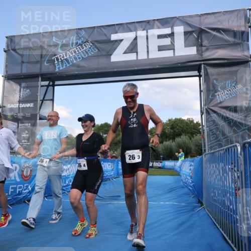 25.08.2024 - Elbe Triathlon Hamburg H.Heesch http://msf.ph/oto/6858599 25.08.2024 16:26:09 Ziel  meine-sportfotos.de