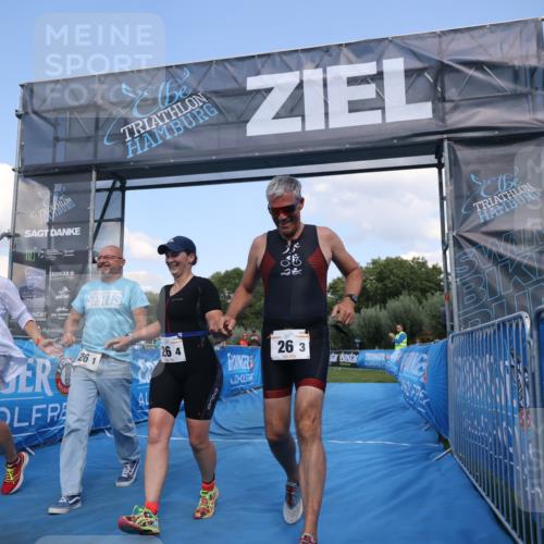 25.08.2024 - Elbe Triathlon Hamburg H.Heesch http://msf.ph/oto/6858608 25.08.2024 16:26:09 Ziel  meine-sportfotos.de