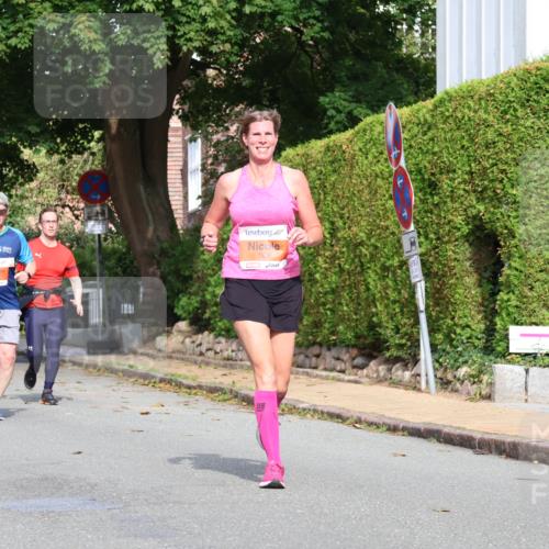 25.08.2024 - 20. Blankeneser Heldenlauf Strokosch-Dieckow http://msf.ph/oto/6858636 25.08.2024 09:52:33 Ziel 183, 224, 248, 263, 267 meine-sportfotos.de