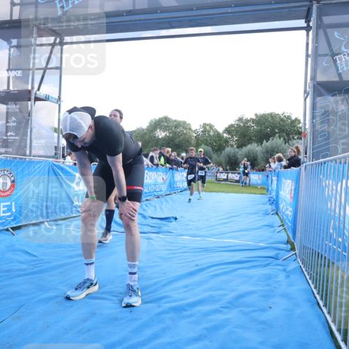 25.08.2024 - Elbe Triathlon Hamburg H.Heesch http://msf.ph/oto/6858637 25.08.2024 10:56:59 Ziel 127, 200, 252, 278, 309 meine-sportfotos.de