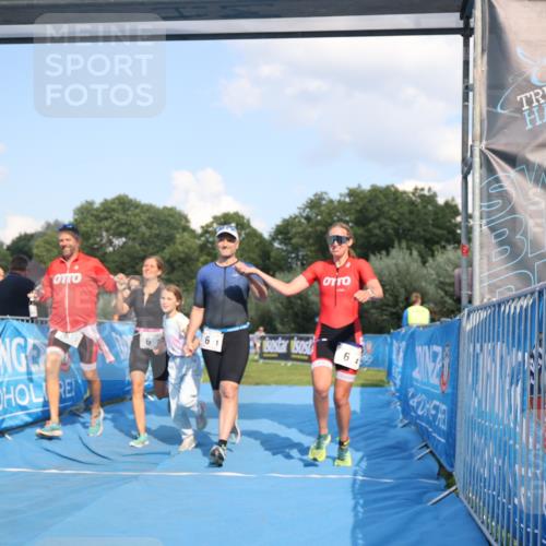 25.08.2024 - Elbe Triathlon Hamburg H.Heesch http://msf.ph/oto/6858652 25.08.2024 16:26:27 Ziel  meine-sportfotos.de