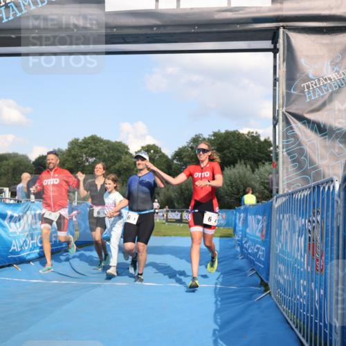 25.08.2024 - Elbe Triathlon Hamburg H.Heesch http://msf.ph/oto/6858667 25.08.2024 16:26:27 Ziel  meine-sportfotos.de