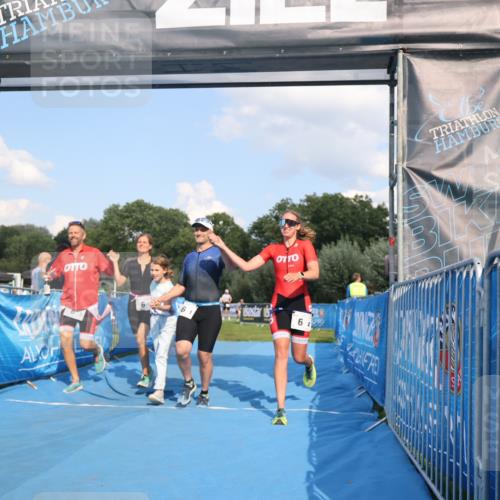 25.08.2024 - Elbe Triathlon Hamburg H.Heesch http://msf.ph/oto/6858670 25.08.2024 16:26:27 Ziel  meine-sportfotos.de