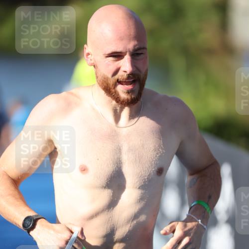 25.08.2024 - Elbe Triathlon Hamburg H.Heesch http://msf.ph/oto/6858709 25.08.2024 09:09:33 Schwimmen 199, 200, 213, 246, 267, 327, 328, 339 meine-sportfotos.de