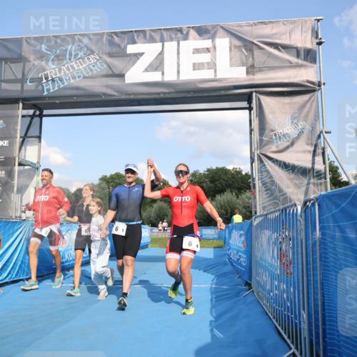25.08.2024 - Elbe Triathlon Hamburg H.Heesch http://msf.ph/oto/6858713 25.08.2024 16:26:28 Ziel  meine-sportfotos.de