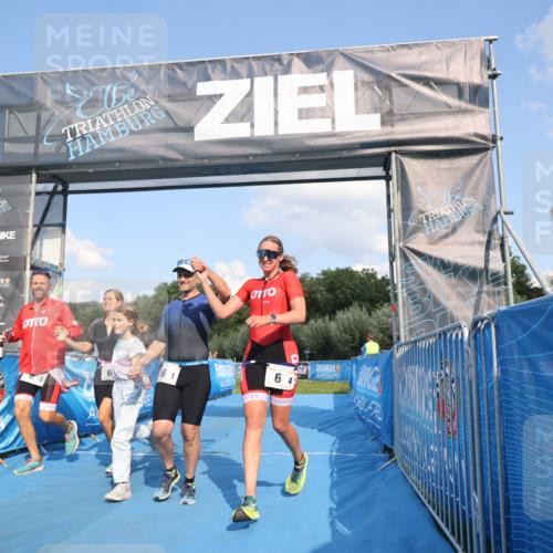 25.08.2024 - Elbe Triathlon Hamburg H.Heesch http://msf.ph/oto/6858727 25.08.2024 16:26:28 Ziel  meine-sportfotos.de